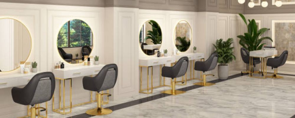 Dinara Isangildina Luxe Lashes Cover Image