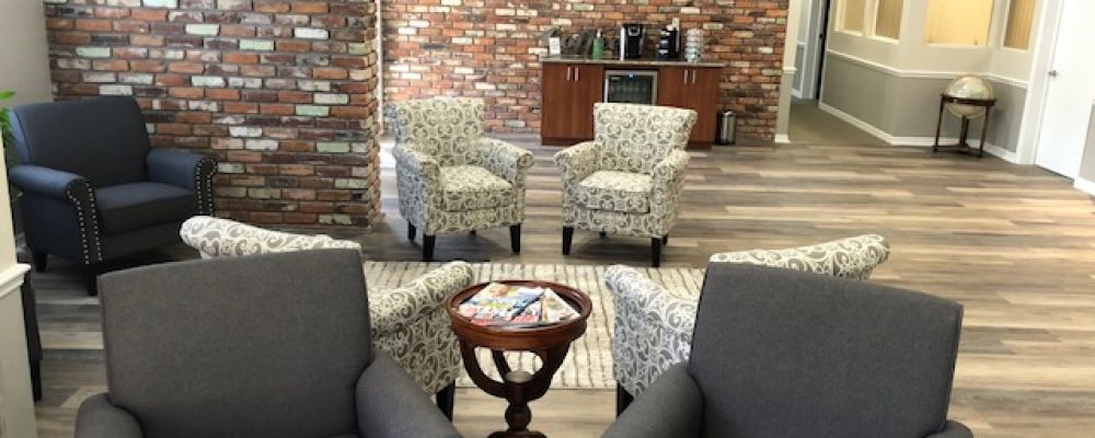 The Dentist Place of Clearwater Cover Image