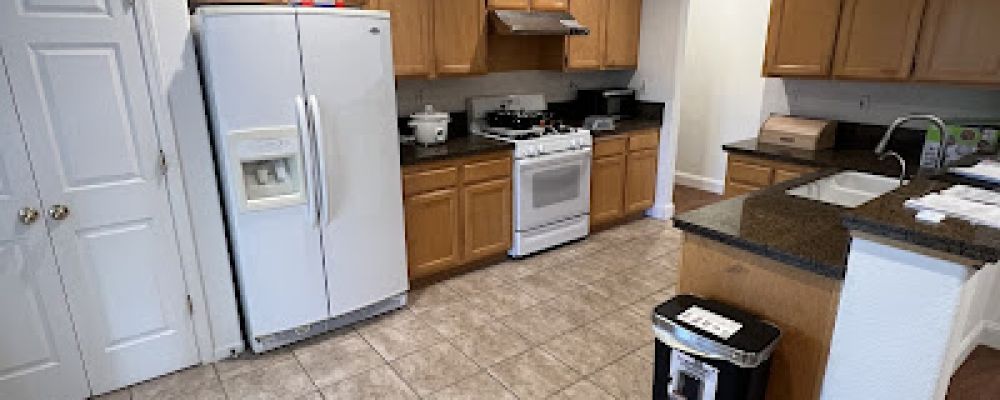 Eastbay Healthcare Services LLC Cover Image