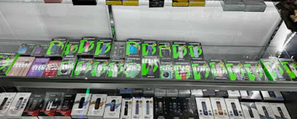 The BEST SMOKE SHOP Cover Image